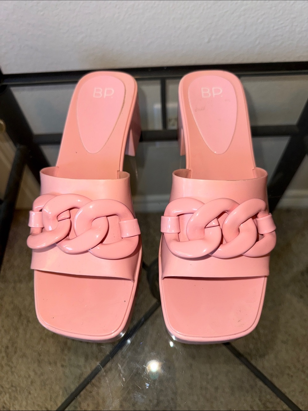 BP Cute Pink Chain-Link Block Heel Sandals Sz 8M